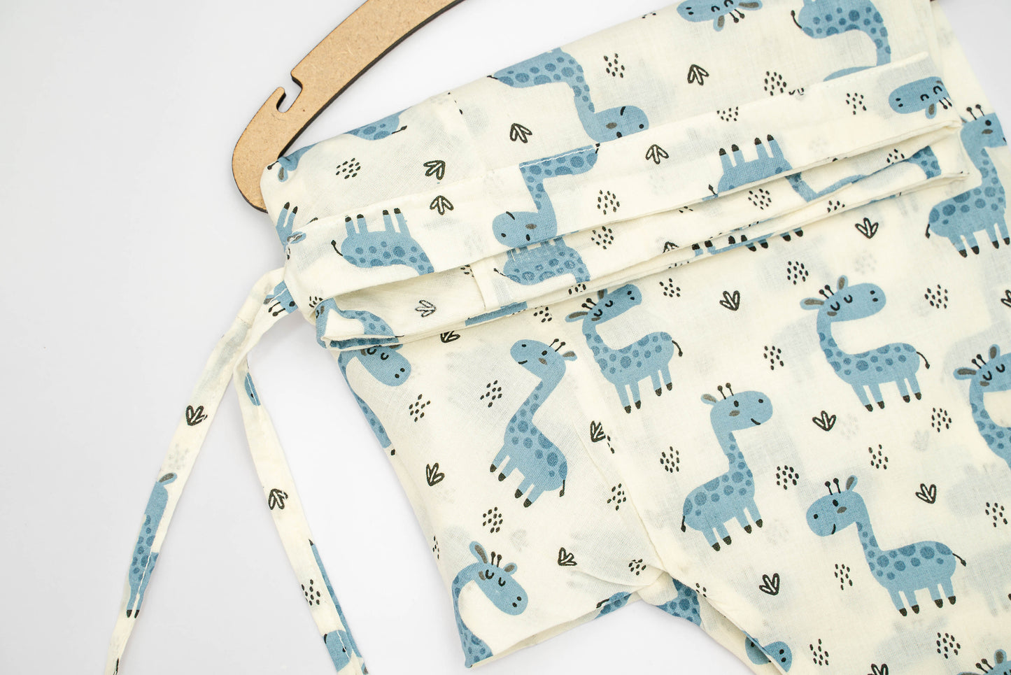 Blue Giraffe Infants Cord Set