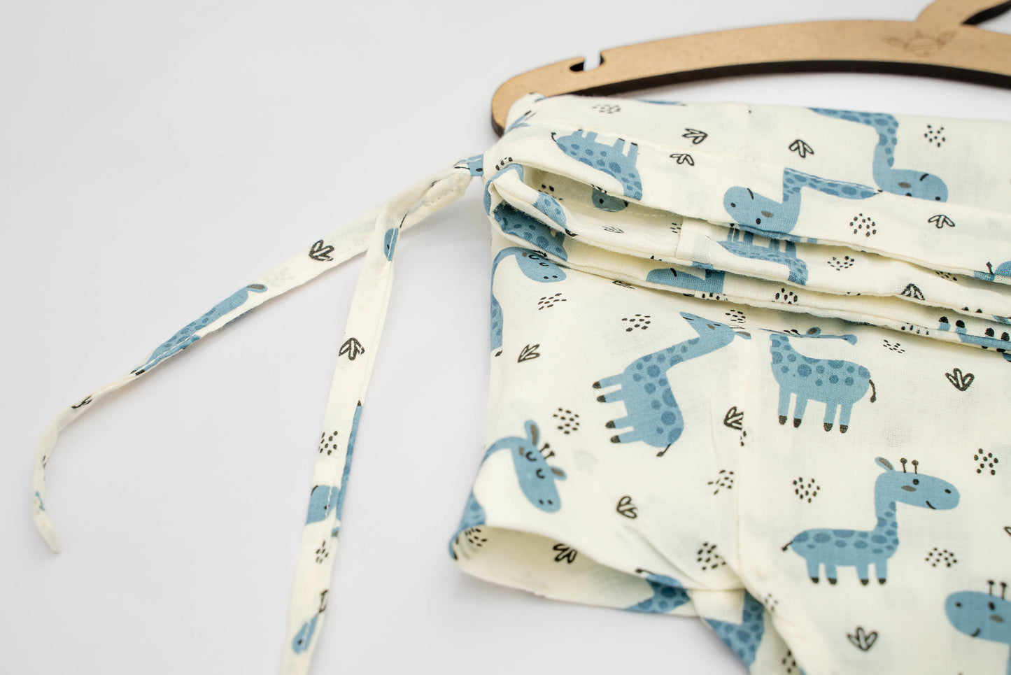 Blue Giraffe Infants Cord Set