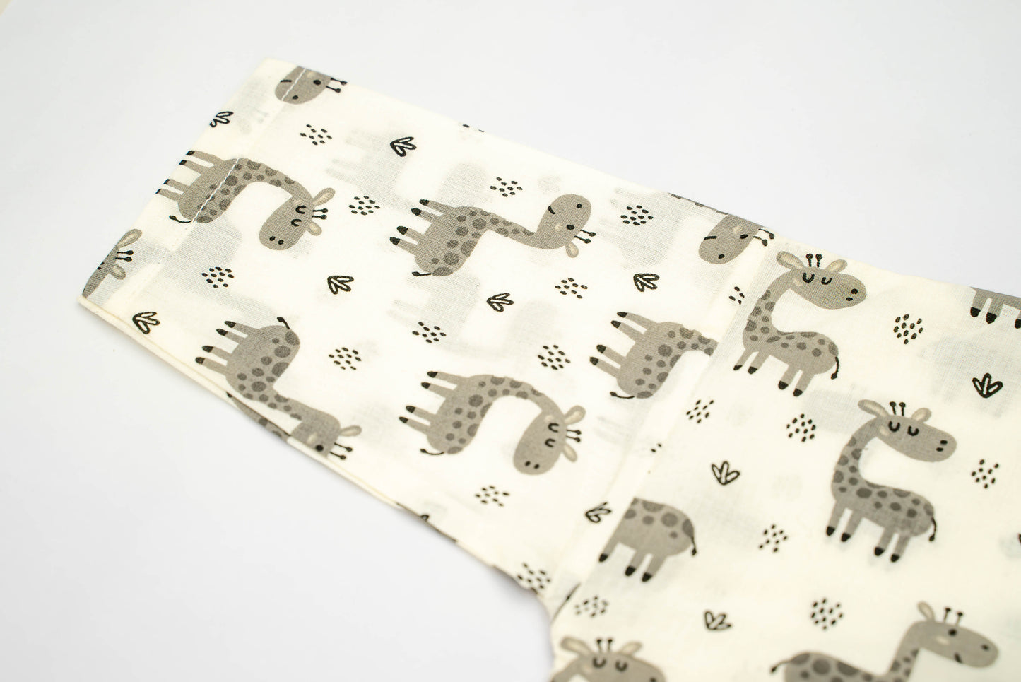 Grey Giraffe Infants Cord Set
