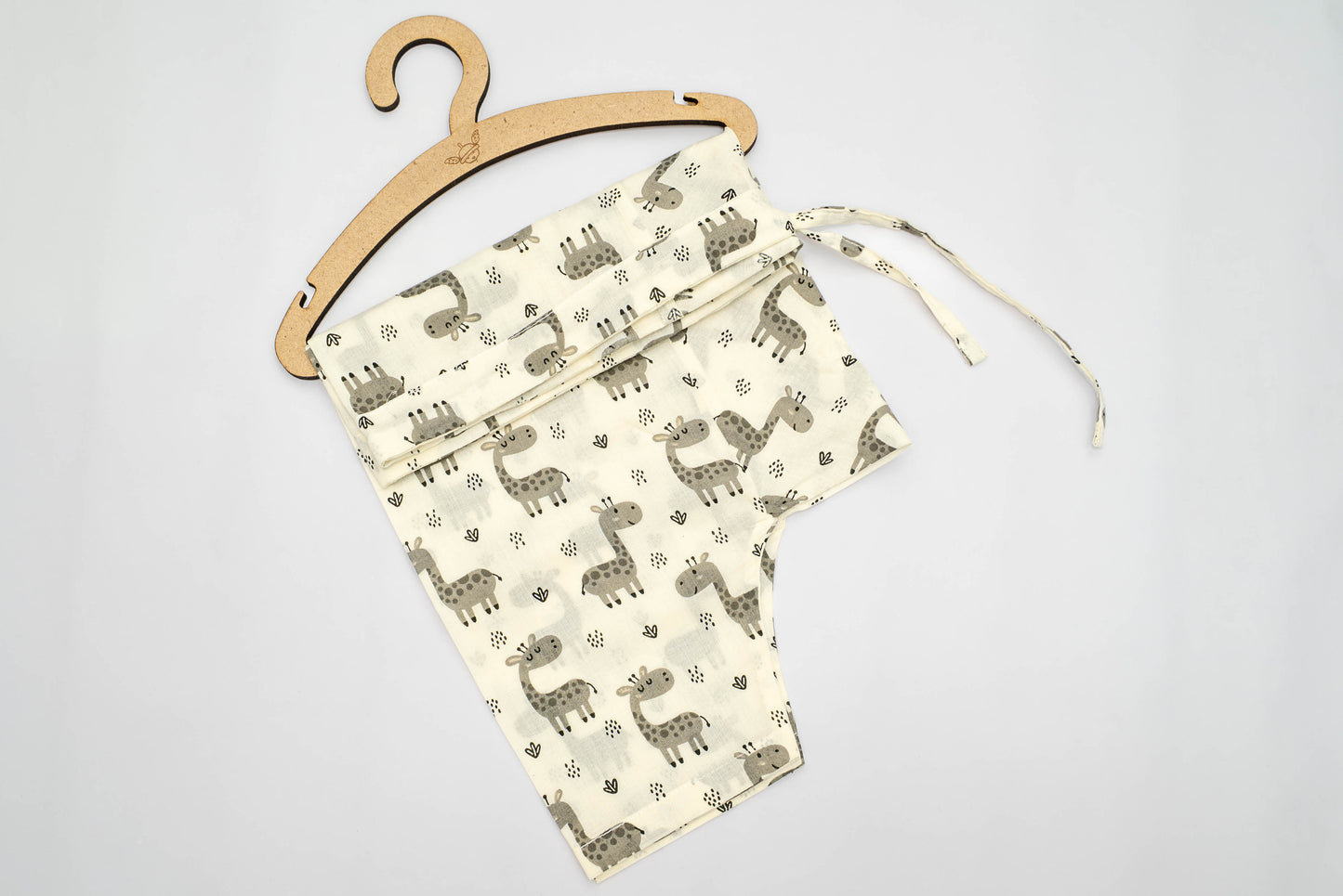 Grey Giraffe Infants Cord Set